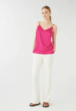 Avena Silk Tank in Fushia pink