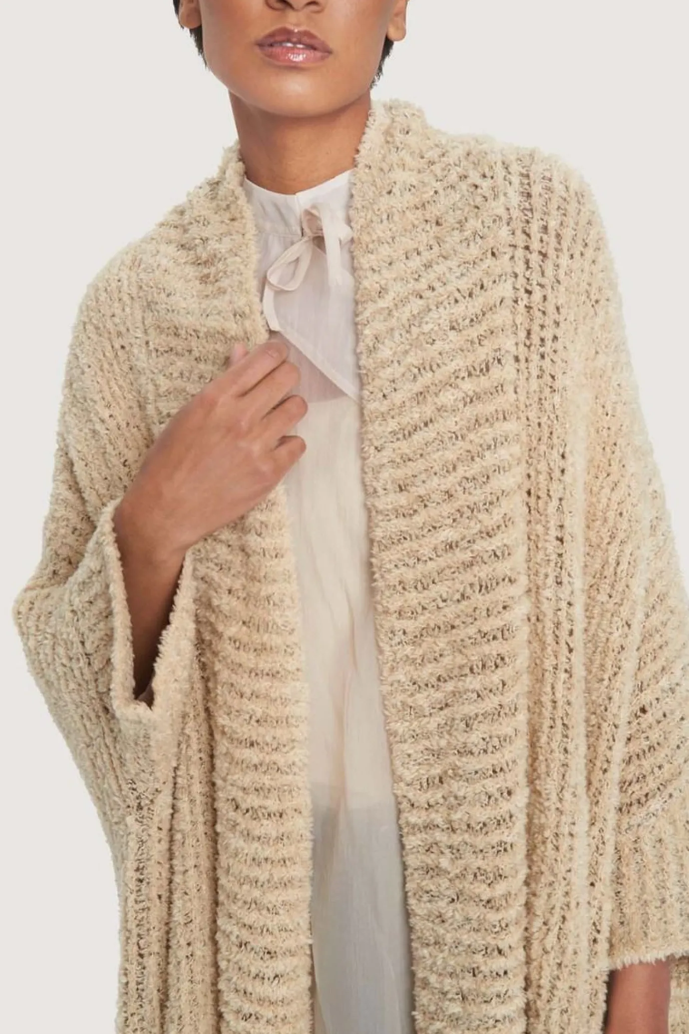 Fuwatto cardigan in Ice Coffee