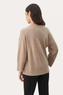 Hellin Light Camel Melange V Neck Cashmere Sweater