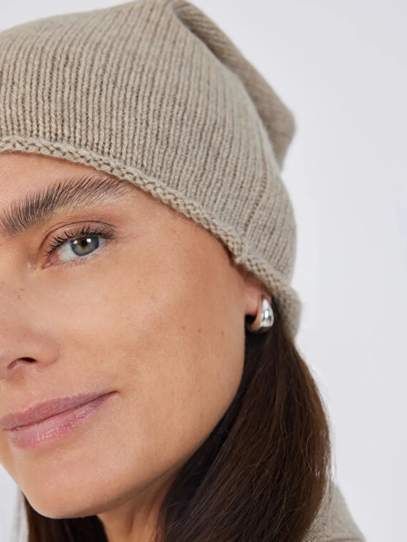 Ines Cashmere Beanie Hat