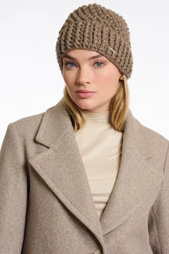 Kevina Knitted Hat with Detachable Faux Fur PomPom
