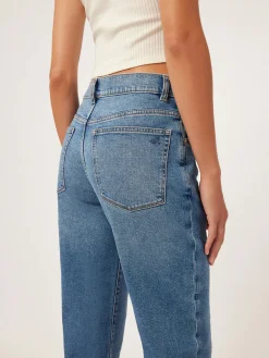 Riley Vintage Oasis Boyfriend Straight Jeans