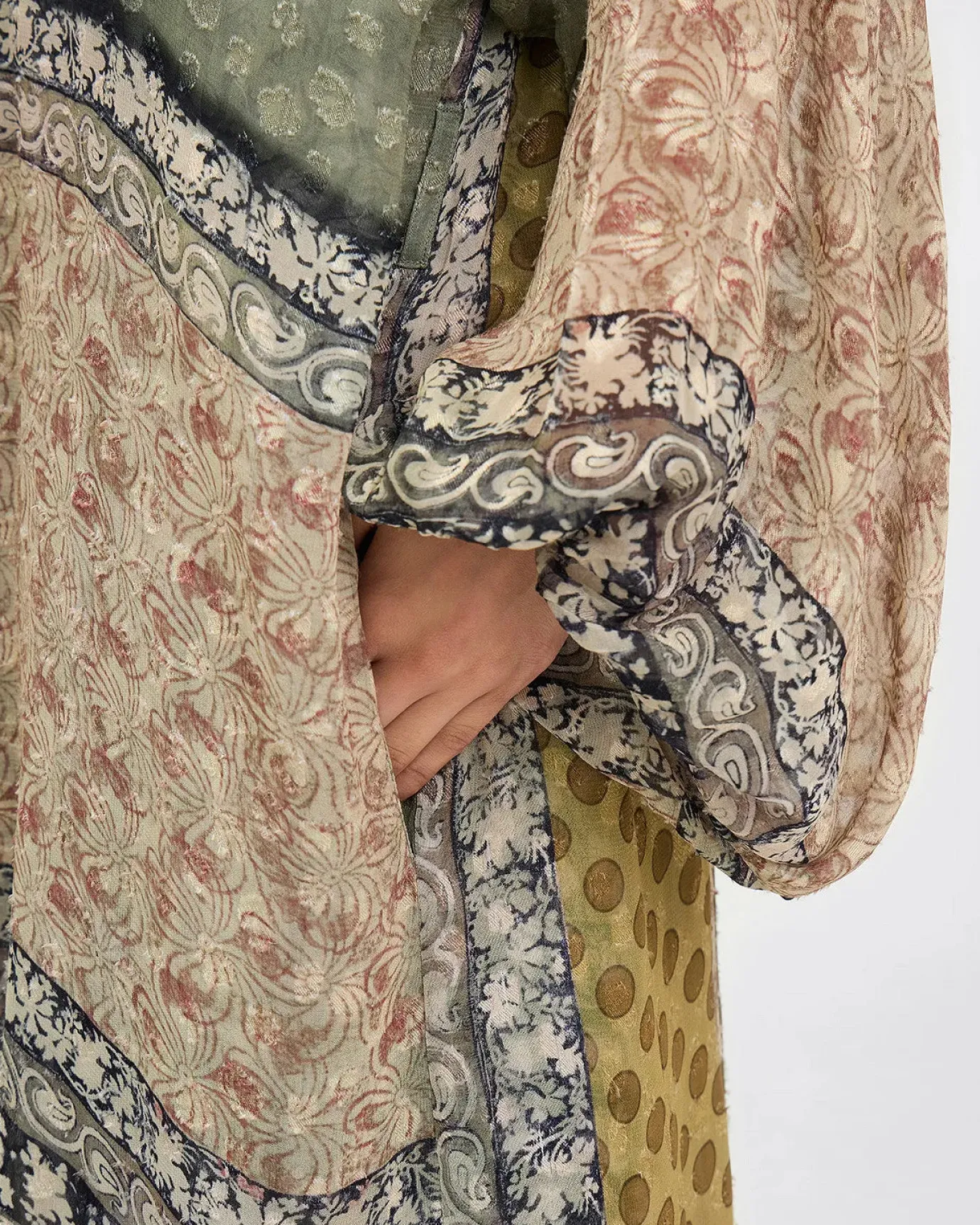 Sacra Patch Print Kimono